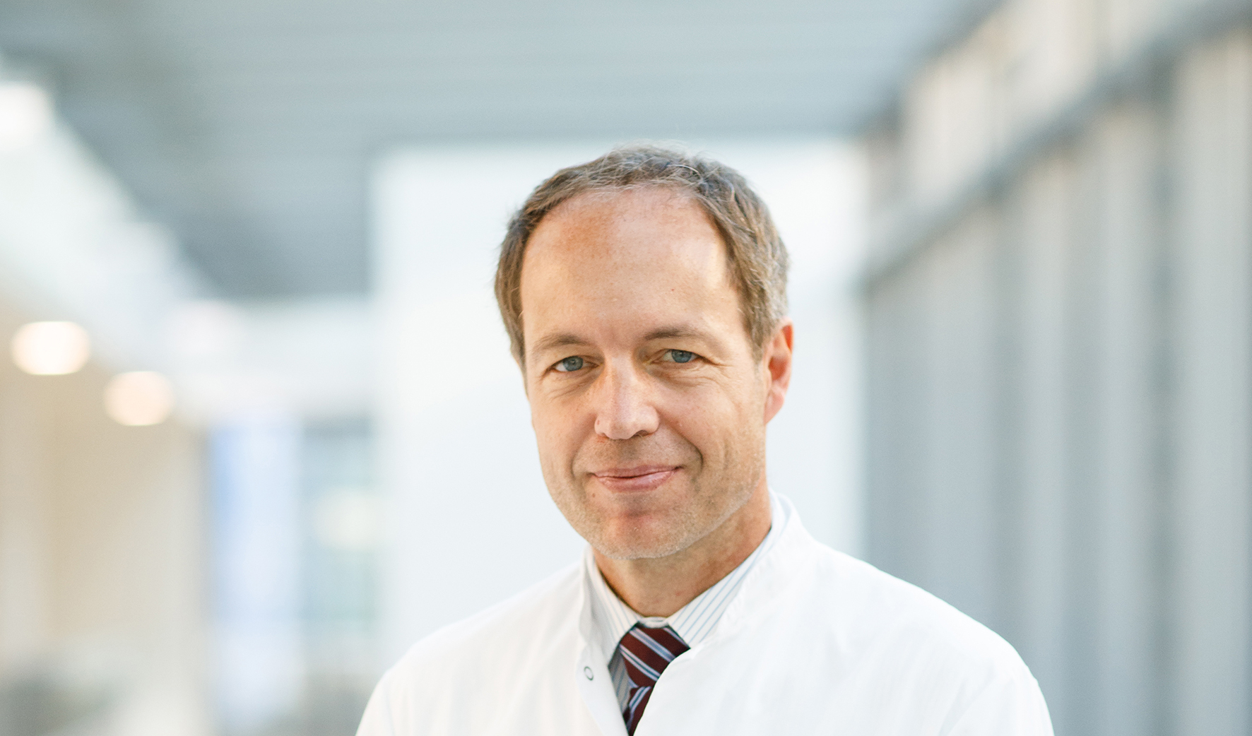 Neuer Leiter der Univ.Klinik für Mund, Kiefer und Gesichtschirurgie in Innsbruck CredoWeb Neuer Leiter der Univ.Klinik für Mund, Kiefer und Gesichtschirurgie in Innsbruck CredoWeb