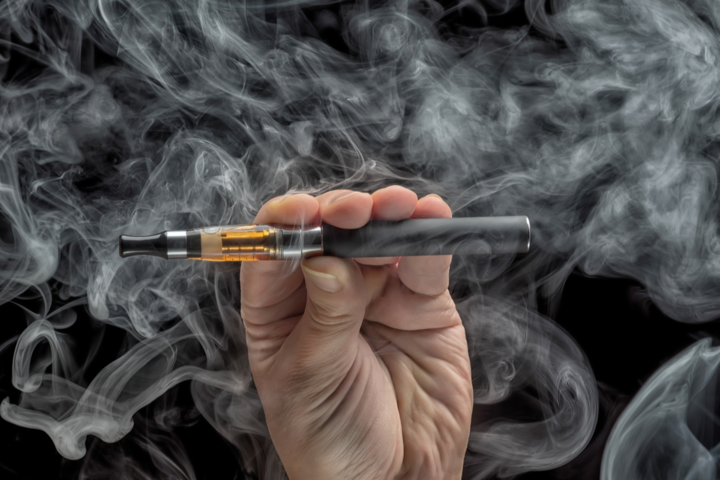 Studie zu E-Zigaretten: Dampfen könnte das Herz schädigen