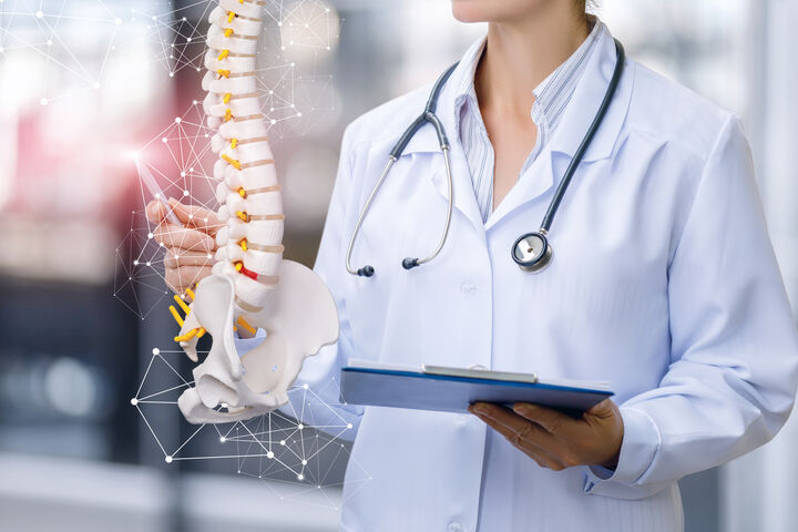 Rückenmarkstimulation wird immer patientenfreundlicher: Weniger Schmerz, abnehmender Medikamentenbedarf, mehr Lebensqualität