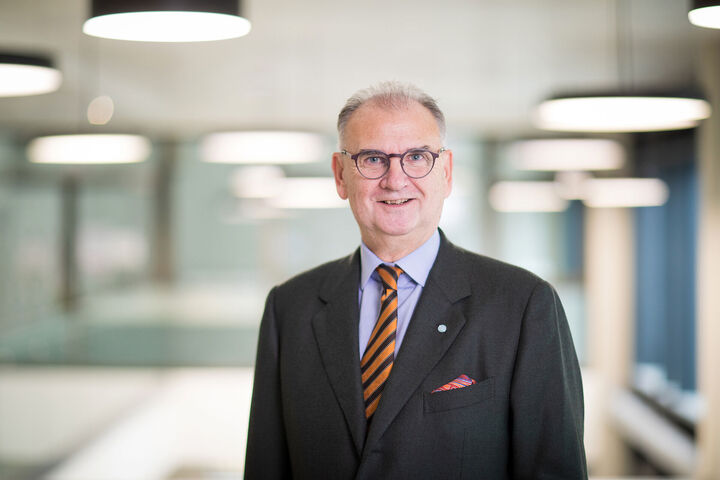 Wolfgang Fleischhacker zum Vorsitzenden der Tiroler Hochschulkonferenz gewählt