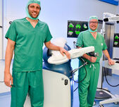 Erstmals in OÖ: Roboter assistiert nun auch bei Hüft-Implantationen