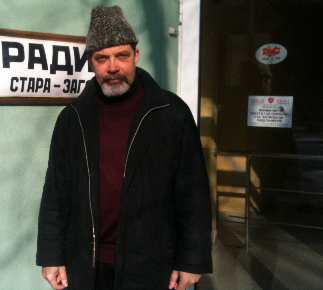 Николай Николаев, Потребител | CredoWeb