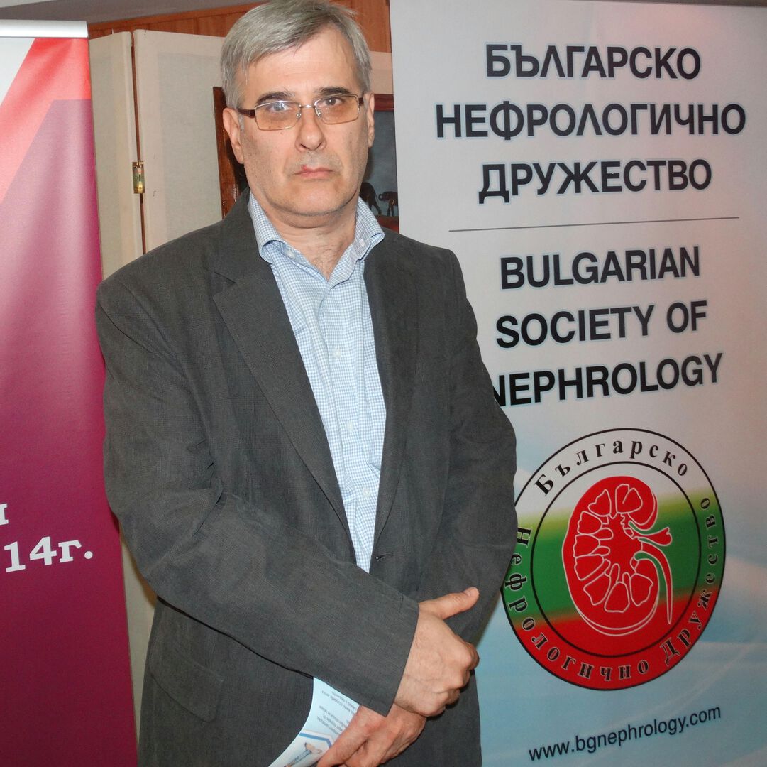 Профил на д-р Стефан Кючуков в CredoWeb