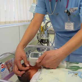 Безплатни прегледи за недоносени и рискови бебета в „Токуда“