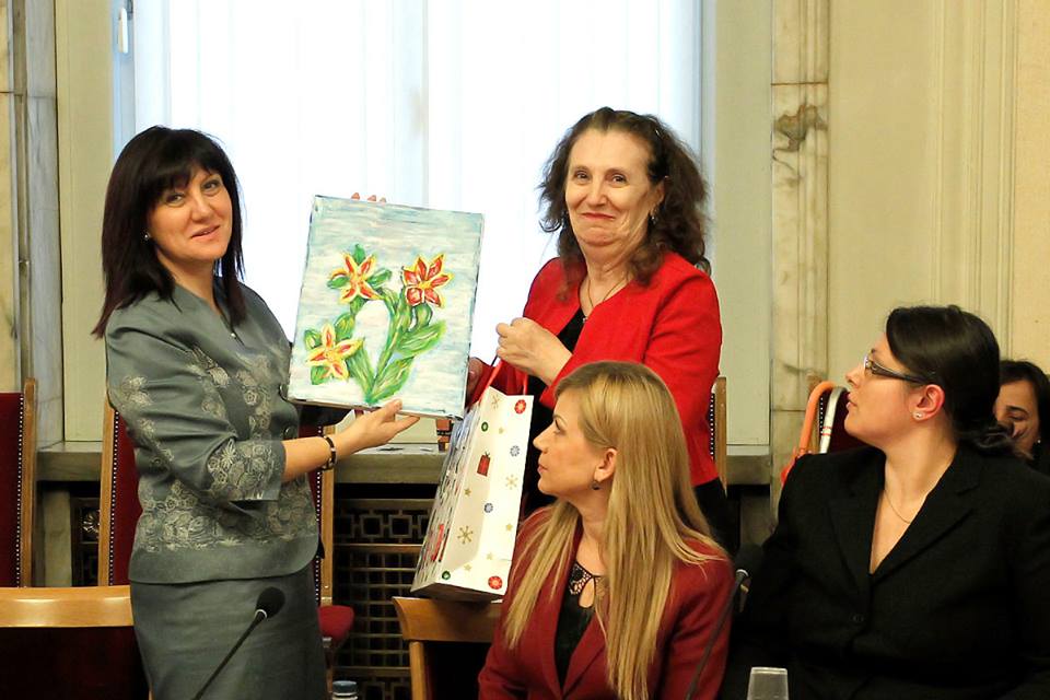 Председателят на парламента Цвета Караянчева и председателя на АРДЕ, г-жа Веска Събева