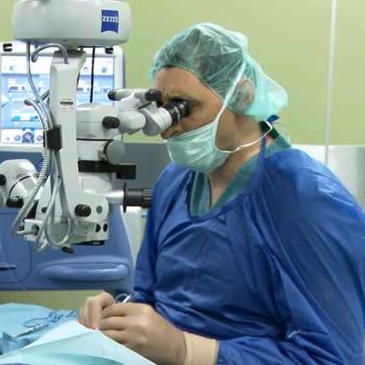 В България лекуват катаракта с уникален за Европа метод