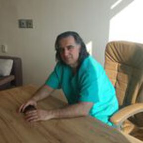 Изкривената носна преграда означава главоболие, мъчително дишане и непрестанна употреба на капки 