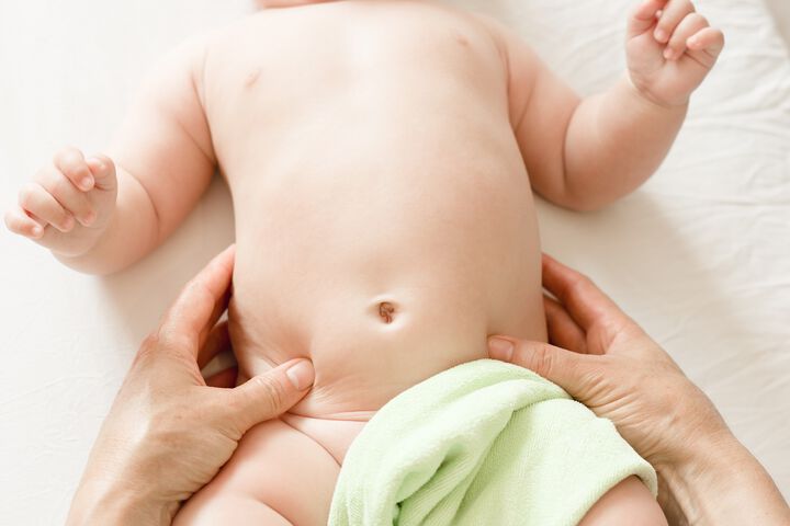 Бебешки колики – причини, симптоми и лечение