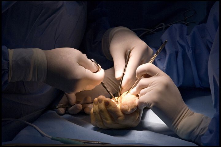 Отделението по хирургия на ръка в УМБАЛ „Софиямед“ се превърна в хъб за обучение
