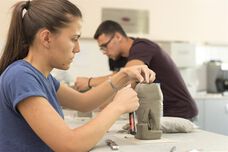 Излязоха резултатите от изпита по моделиране за специалността „Зъботехник“ в Медицинския колеж