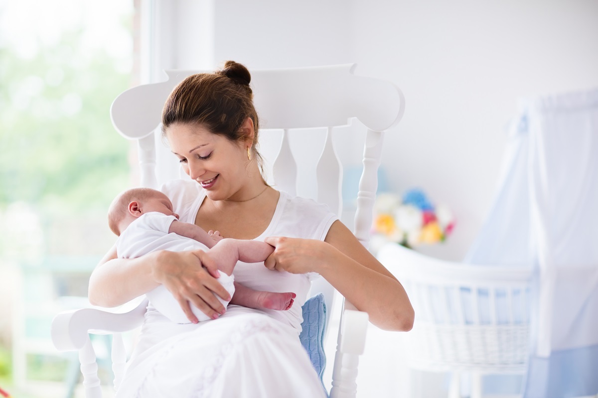 Кърмене на бебето – безплатни лекции 
