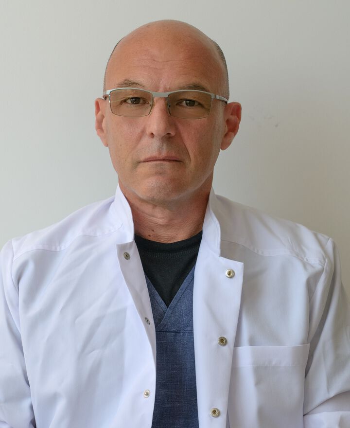 Д-р Саджаклиев се завърна в „Уни Хоспитал“ като консултант 