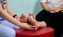 Имате пациенти с диабет и рани по стъпалата? Насочете ги за безплатен преглед при специалист