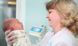 Създават национални съвети на сестри, акушерки, фелдшери и лаборанти