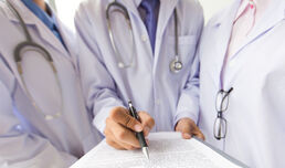 Трябват ясни правила за самостоятелната работа на специалистите по здравни грижи