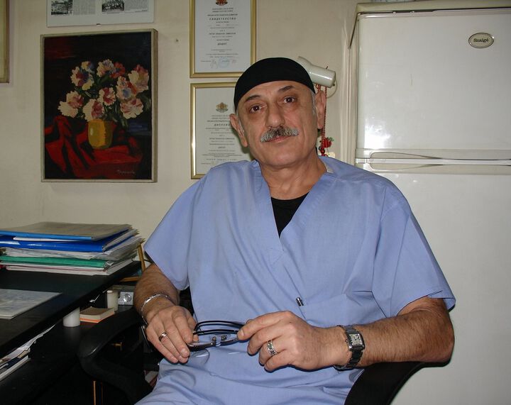 IN MEMORIAM: Почина урологът проф. Петър Симеонов