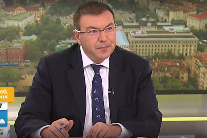 Министър Ангелов: Здравеопазването няма мандат и цвят, иска денонощна работа