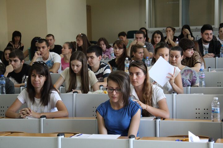 МУ-Варна организира кандидатстудентски курс по биология