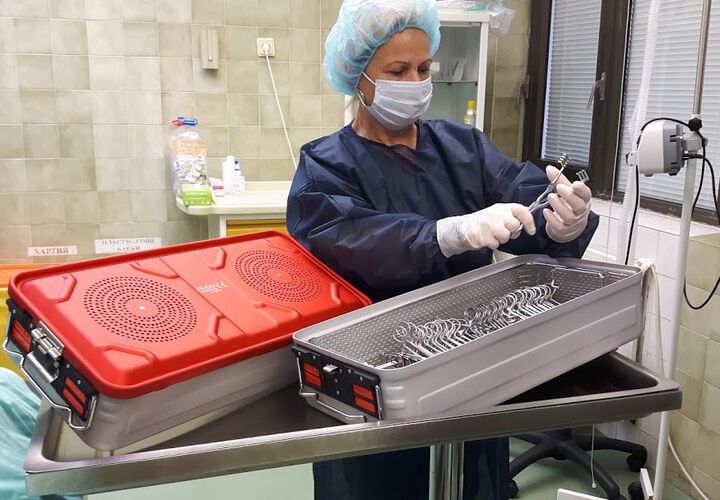 Оборудваха операционна в УМБАЛ Бургас за пациенти с КОВИД