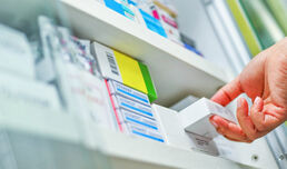 Николай Костов: Презапасяването намалява, почти всички лекарства са налични в аптеките