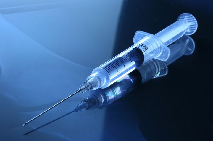 Получените до момента количества от ваксината на AstraZeneca ще бъдат приложени като първа доза