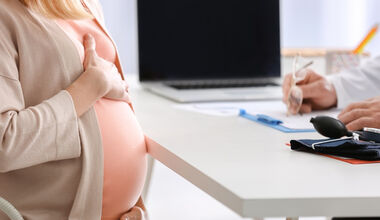 Железен дефицит през бременността – какви са рисковете?