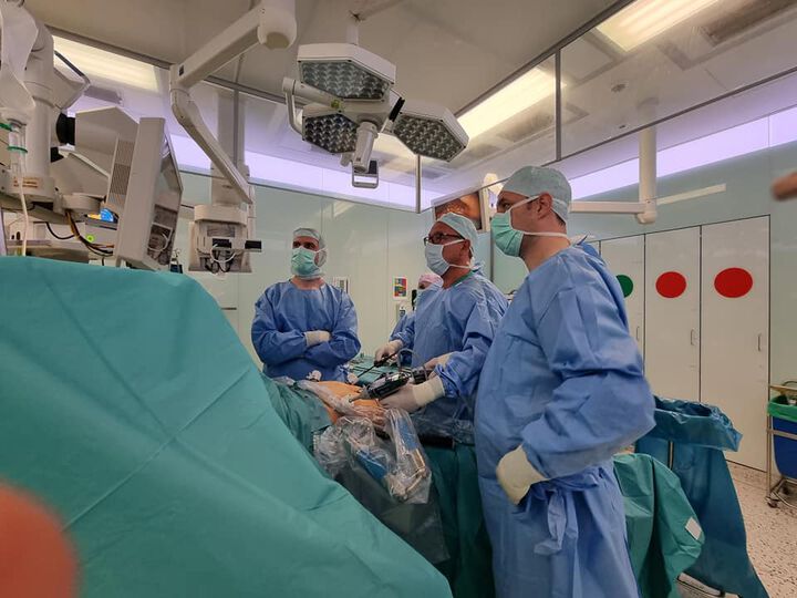 Хирурзи от ВИТА взеха активно участие в прочутия Мастер клас по Метаболитна и бариатрична хирургия в Германия!