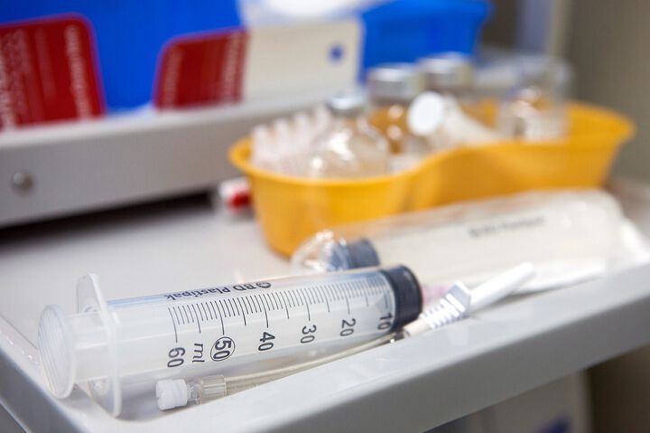 Мобилни пунктове за ваксинация в Ямбол, Велико Търново и Плевен