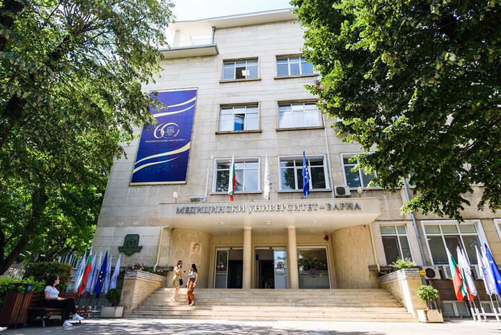 МУ-Варна получи статут на изследователски университет