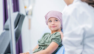 Допълнение в наредба гарантира лечението на деца с онкозаболявания