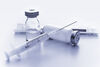 МЗ: Наличните ваксини са ефективни срещу вариантите на коронавируса