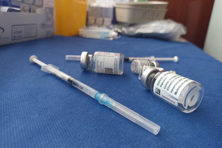 МЗ: Нека направим ваксините по-добри за всички, като съобщаваме подозирани нежелани реакции