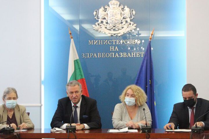 Министър Кацаров: Няма да има локдаун. Епидемичната ситуация в страната се подобрява