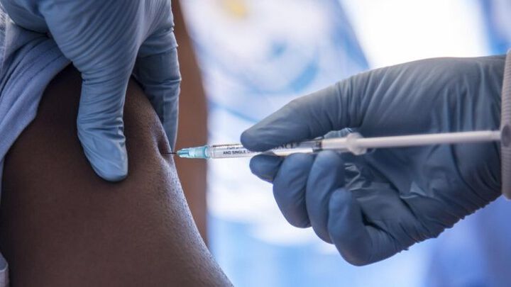МЗ: Ваксинираните срещу грип се заразяват по-рядко с COVID-19