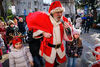 Дядо Коледа зарадва децата на служители на МУ-Варна