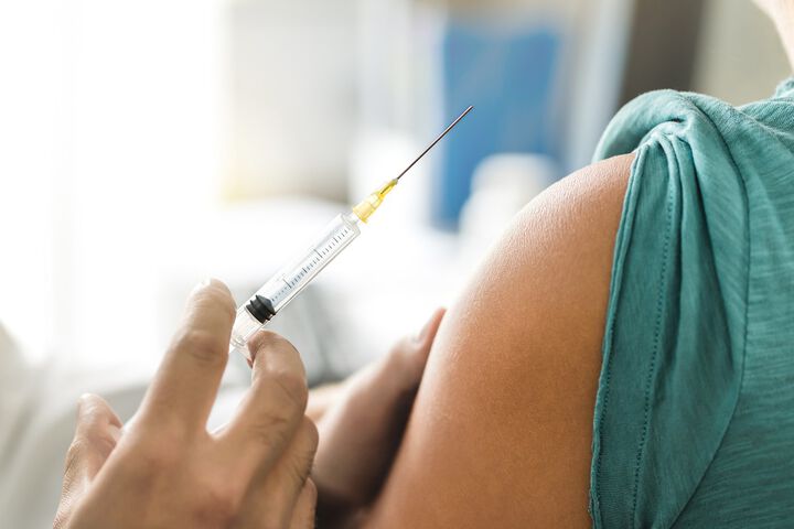 От Нова година до момента в „Пирогов“ ваксинирахме срещу Ковид-19 над 5 хил. души