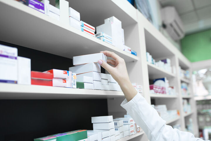 Николай Костов: В аптечната мрежа липсват над 300 лекарства
