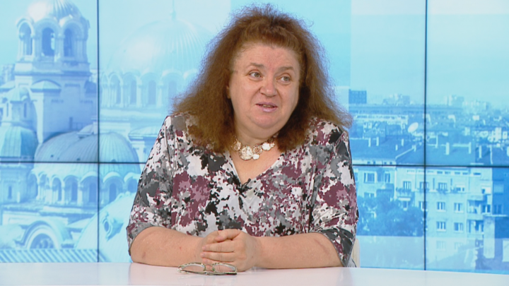Проф. Радостина Александрова: Всички медицински продукти подлежат на постмаркетингов контрол, включително ваксините срещу Covid-19