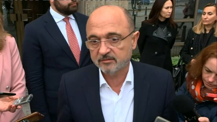 Министър Меджидиев е подал оставка като шеф на СЛК