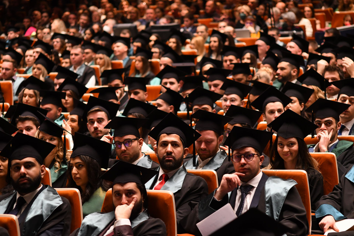 Младите лекари от Випуск 2022 на МФ получиха своите дипломи