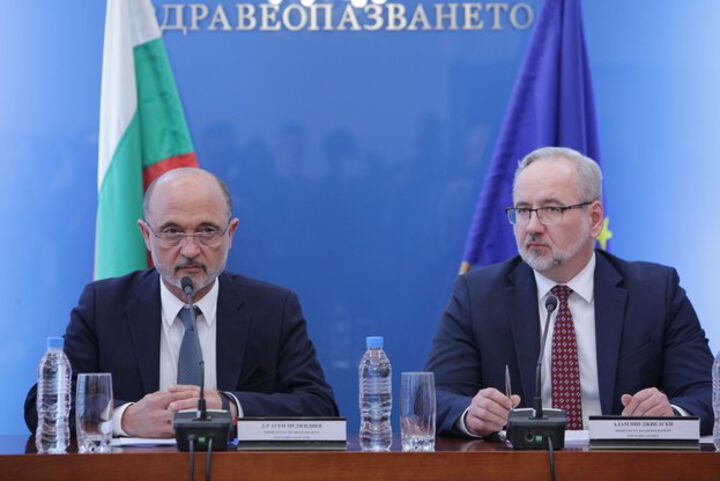България и Полша с обща позиция за COVID ваксините