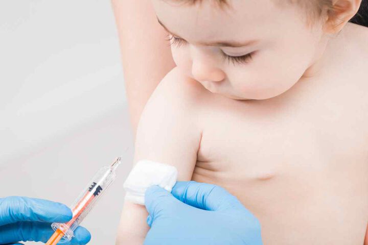 Указания на МЗ за доставките на шесткомпонентната ваксина Hexacima