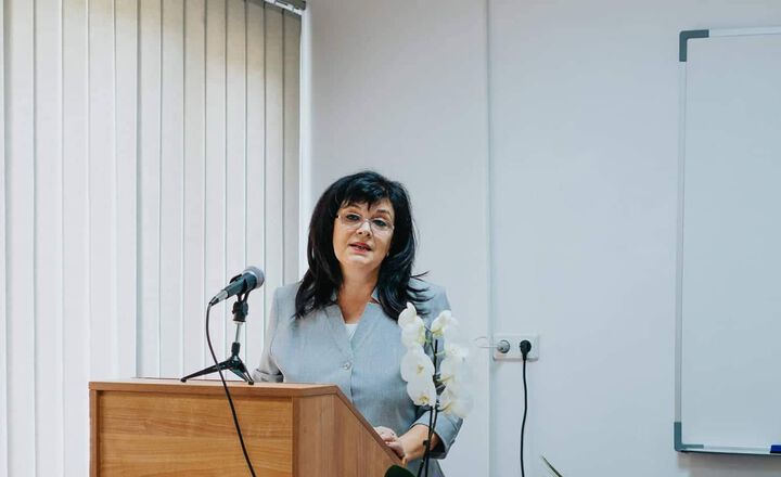 Лиляна Петрова: Скандалните внушения, че помощник-фармацевтите са опасни за здравето на хората, ги  дискредитират като медицински специалисти