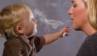 Пасивното пушене води до ранна менопауза.