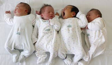 В АГ болница посрещаме Бабинден със 127 новородени януарски бебета