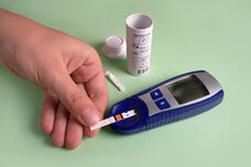 Контролът на диабета не е само управление на кръвна захар, а и нормализиране на холестерола и кръвното