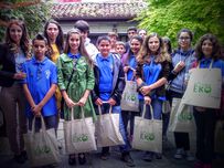 Млади природолюбители „съживиха” Хипократ в едноименната музейна аптека в Пловдив