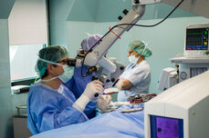 УНГ-хирурзи използваха за първи път навигационна система при операция на средното ухо