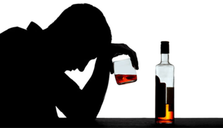 Алкохолната зависимост унищожава черния дроб