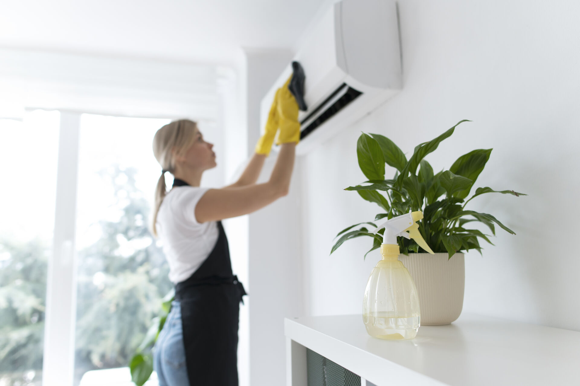 Домашен прах - една от причините за алергичен ринит